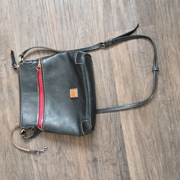 Dooney & Bourke Pebble Grain Crossbody Bag. - Picture 4 of 16